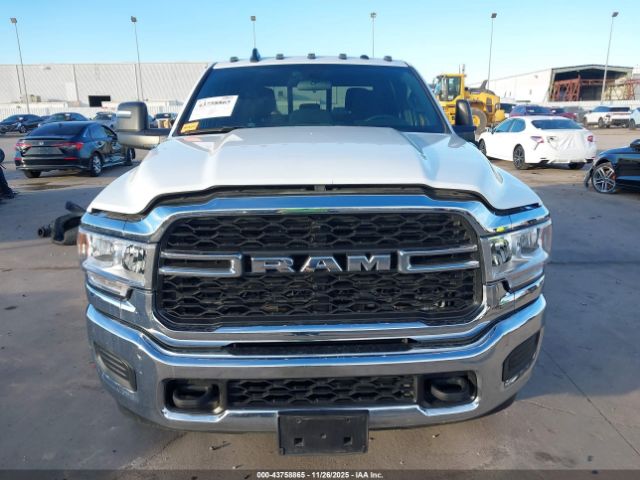 Ram 2500 Tradesman  4x4 6'4 Box Image 13