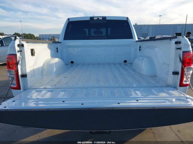 Ram 2500 Tradesman  4x4 6'4 Box Image 17