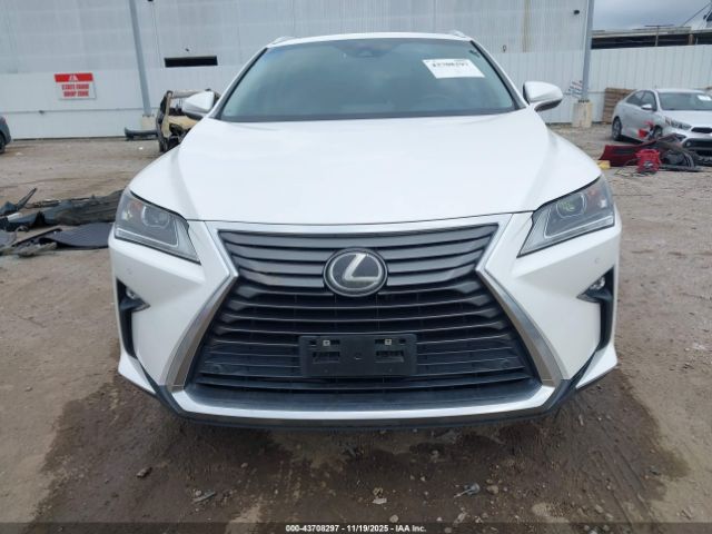 Lexus RX Image 9