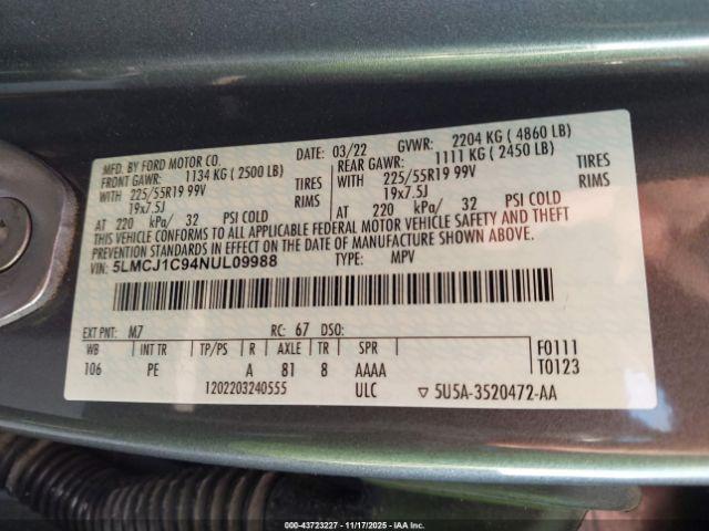 Lincoln Corsair Standard Image 9