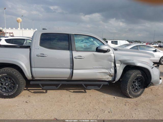 Toyota Tacoma Sr5 V6 Image 3