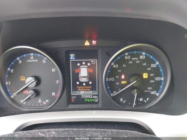 Toyota RAV4 Xle Image 18