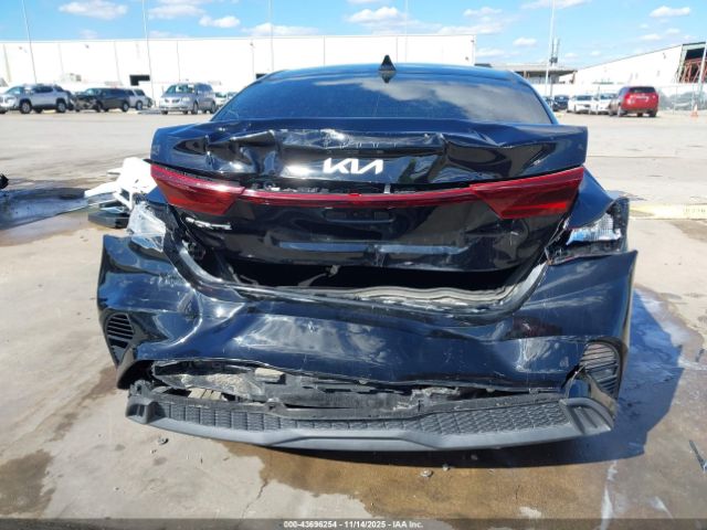 Kia Forte Lxs Image 2