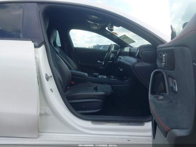 Mercedes-Benz Cla-class Image 2