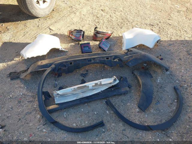 Land Rover Discovery S Image 18