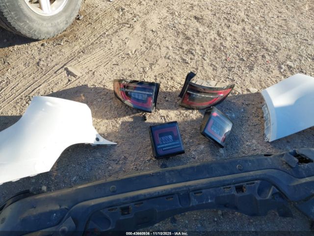 Land Rover Discovery S Image 17