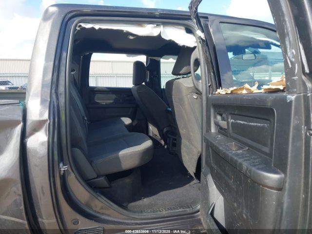 Ram 3500 Tradesman  4x4 8' Box Image 7