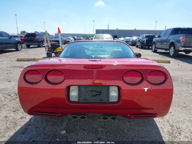 Chevrolet Corvette Image 12