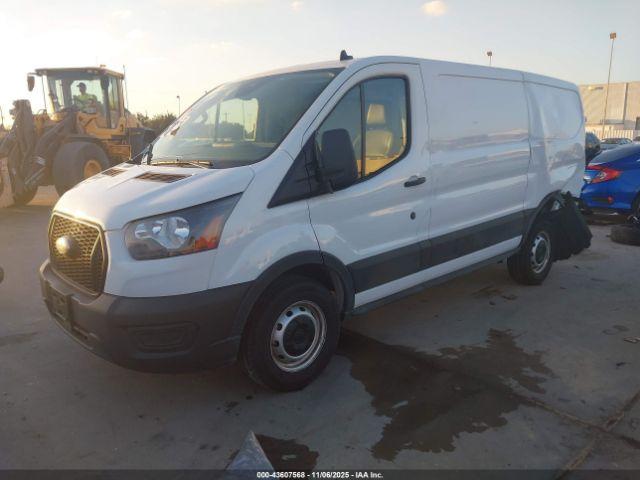 Ford Transit Image 11