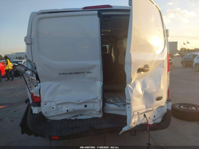 Ford Transit Image 16