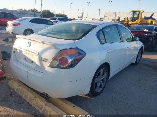 Nissan Altima 3.5 Se Image 12