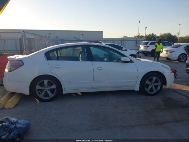 Nissan Altima 3.5 Se Image 14