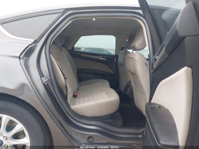 Ford Fusion S Image 7