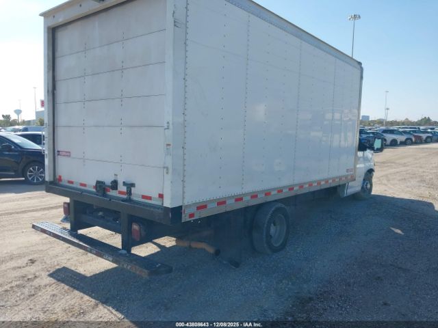 Chevrolet Express Work Van Image 4