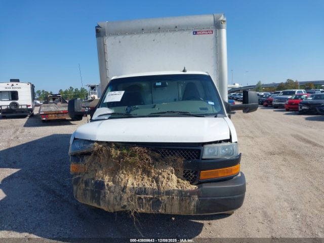 Chevrolet Express Work Van Image 10