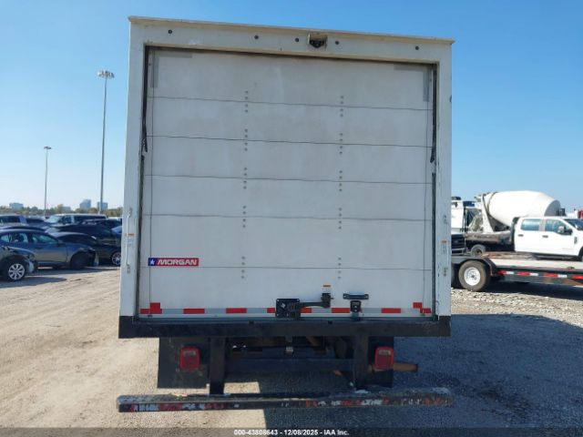 Chevrolet Express Work Van Image 5