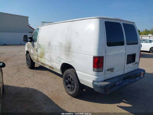 Ford E-250 Commercial Image 2