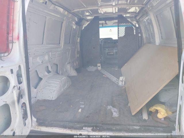 Ford E-250 Commercial Image 16