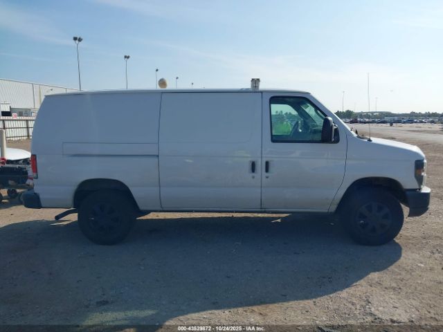 Ford E-250 Commercial Image 7