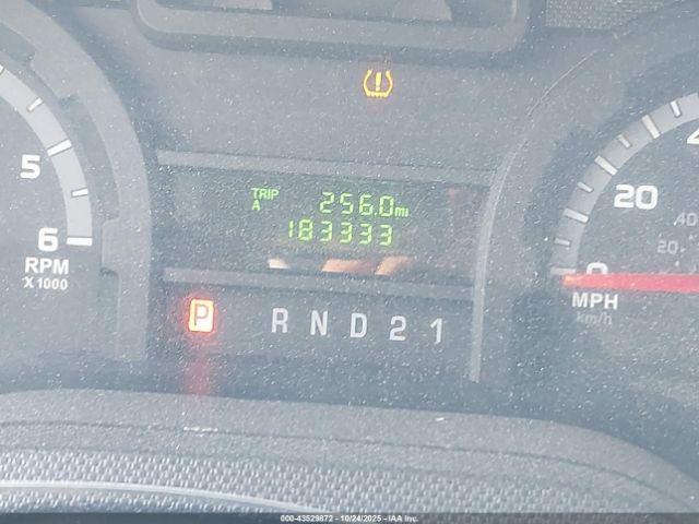 Ford E-250 Commercial Image 10