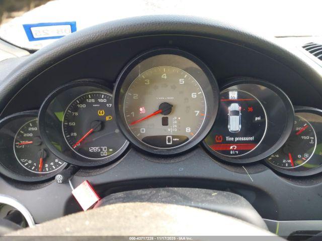 Porsche Cayenne S Image 9