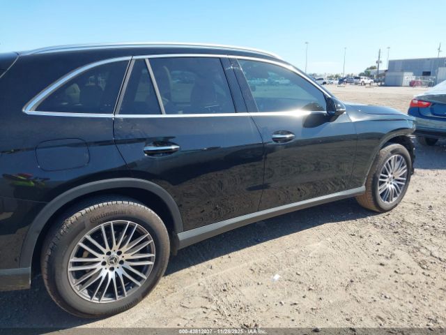 Mercedes-Benz GLC 4matic Suv Image 8