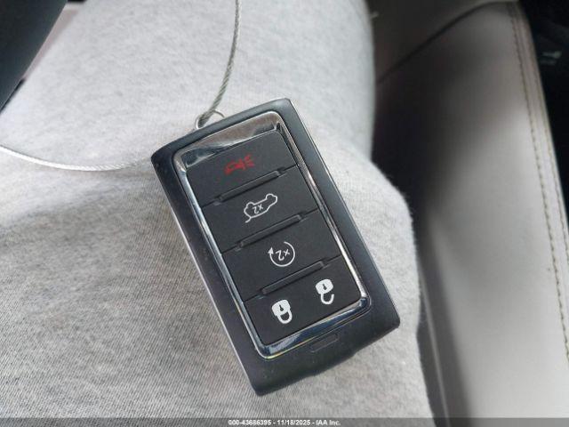 Jeep Wagoneer Series Ii 4x4 Image 8