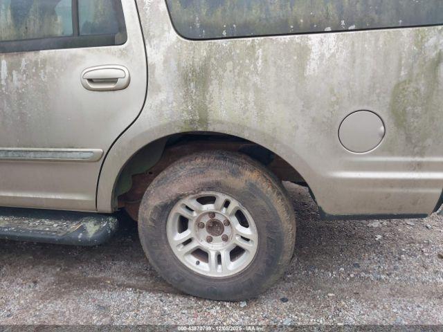 Ford Expedition Image 2