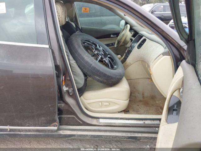 INFINITI Ex Journey Image 5