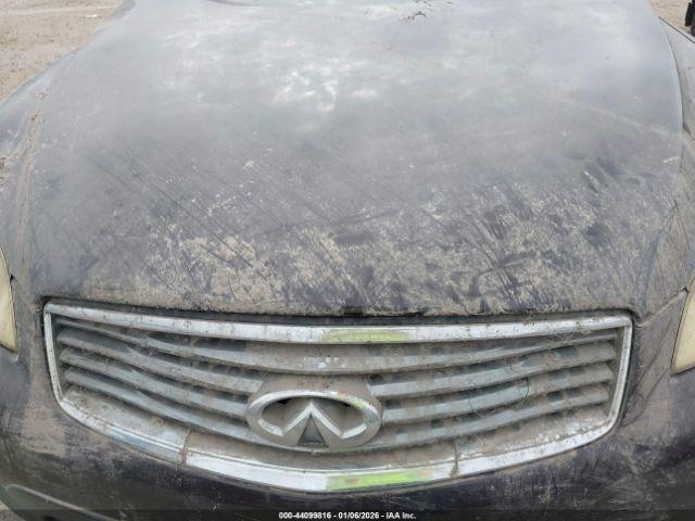 INFINITI Ex Journey Image 11