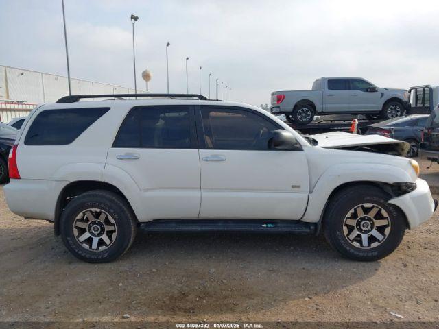 Toyota 4Runner Sr5 V6 Image 11