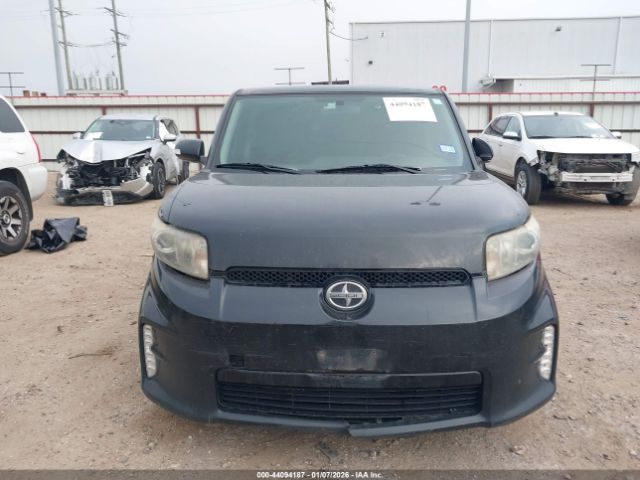 Scion xB Image 12
