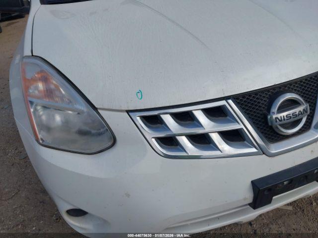 Nissan Rogue S Image 2