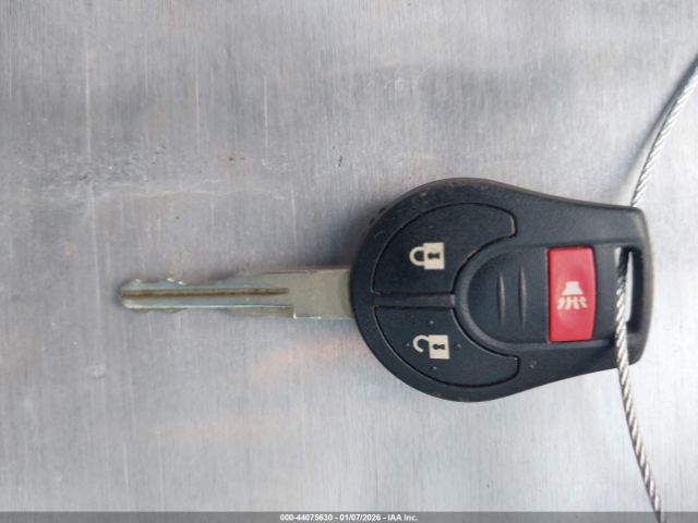 Nissan Rogue S Image 3