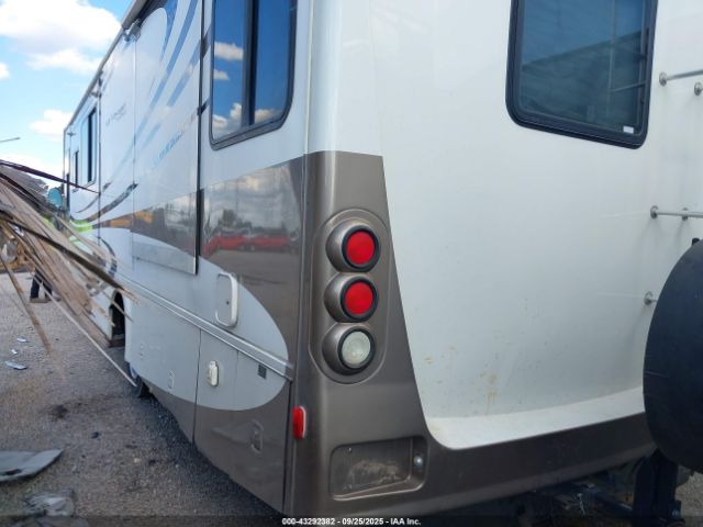 Workhorse Custom Cha Motorhome Chassis W22 Image 6