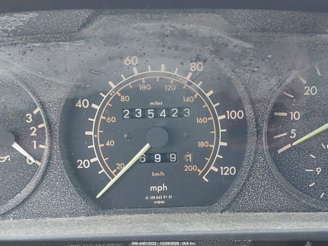 Mercedes-Benz 300 Sd Image 10