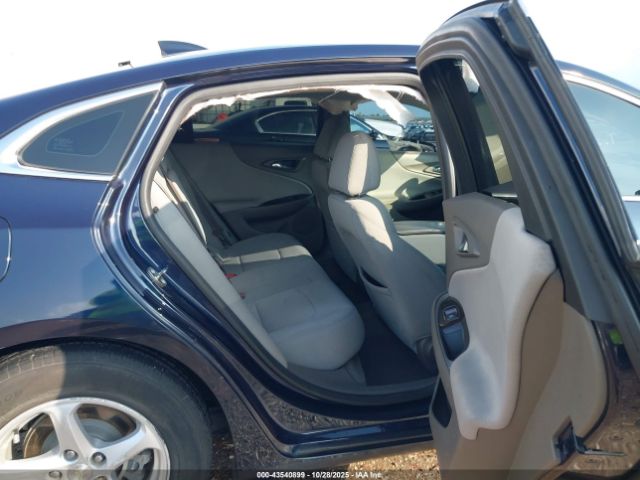 Chevrolet Malibu Ls Image 3