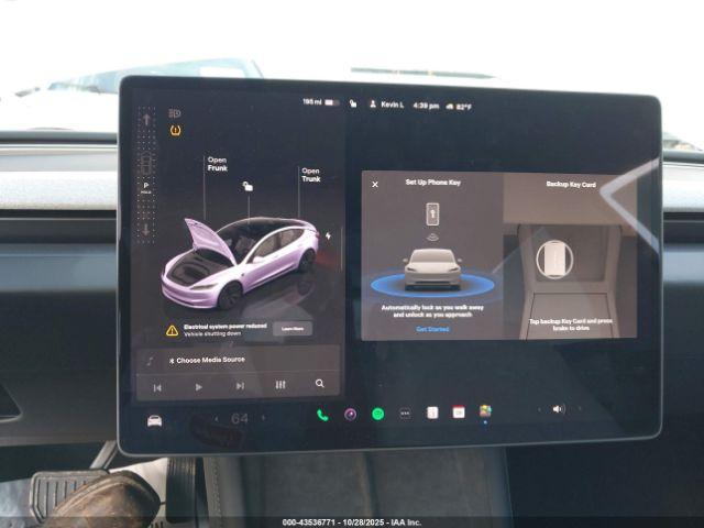 Tesla Model 3 Image 19