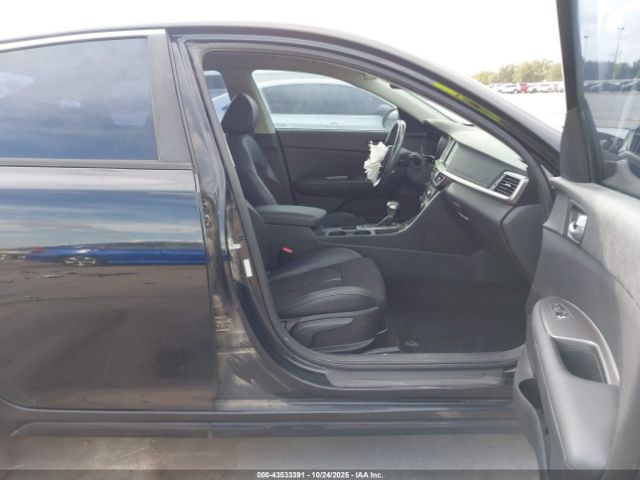 Kia Optima S Image 4