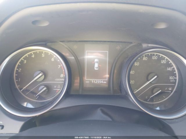 Toyota Camry Se Image 9