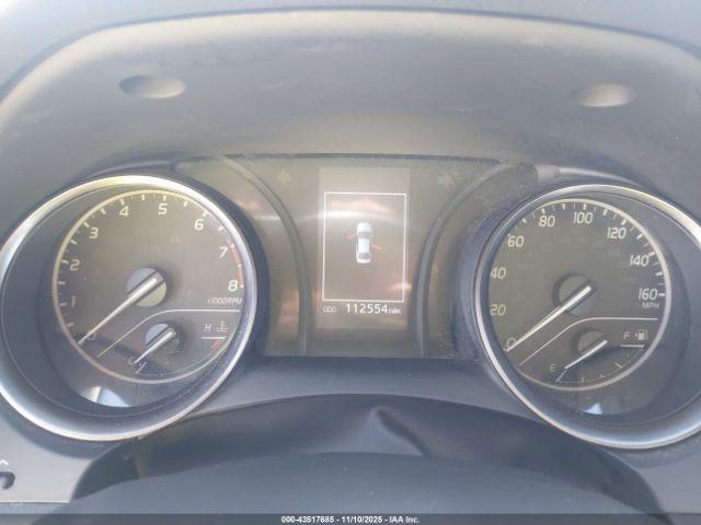 Toyota Camry Se Image 9