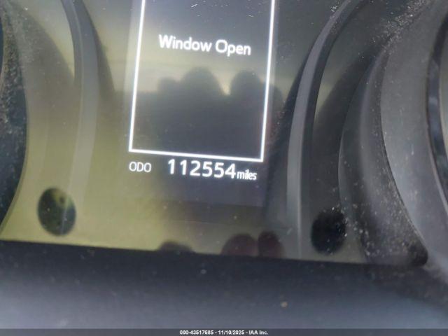 Toyota Camry Se Image 2