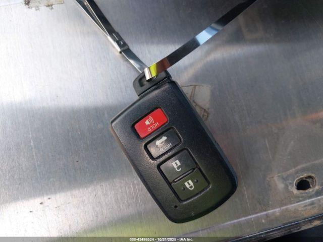 Toyota Corolla Se Special Edition Image 12