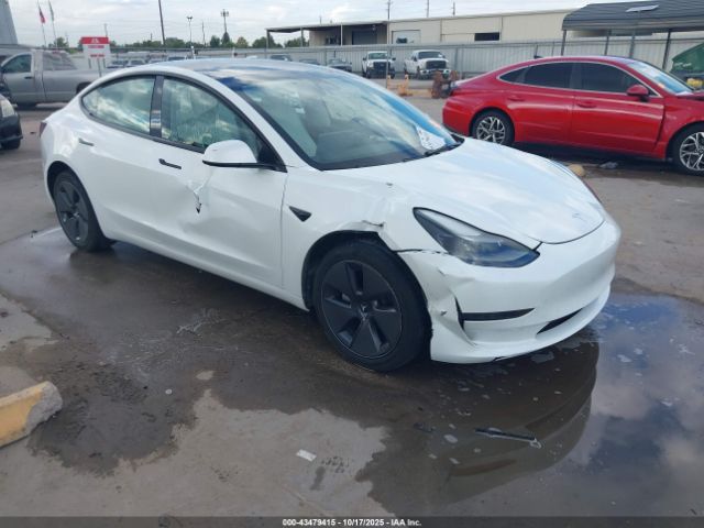 Tesla Model 3 Rear-wheel Drive Image 1