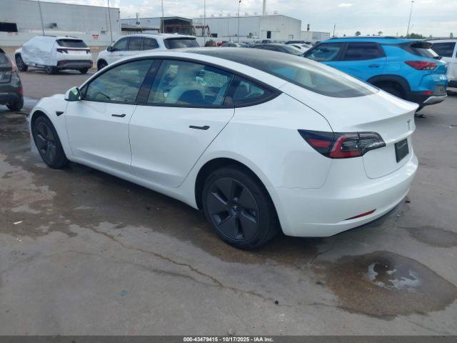 Tesla Model 3 Rear-wheel Drive Image 3