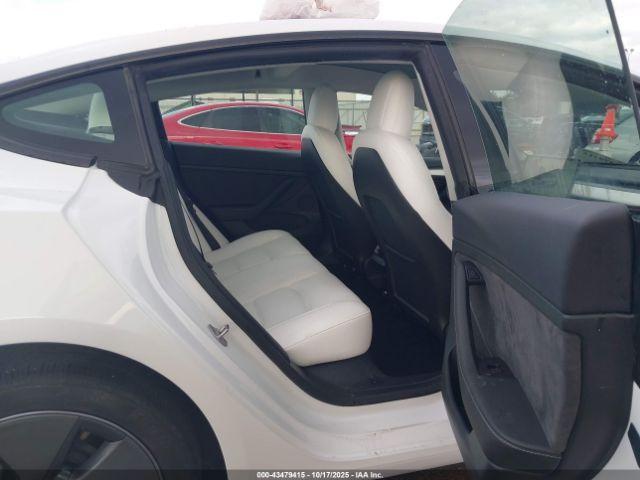 Tesla Model 3 Rear-wheel Drive Image 6