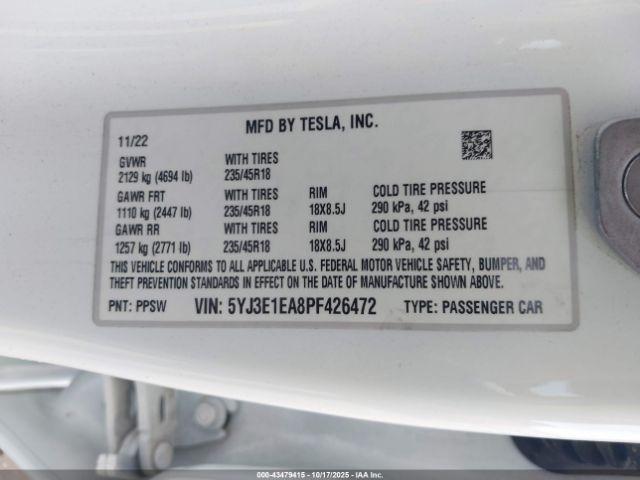 Tesla Model 3 Rear-wheel Drive Image 8
