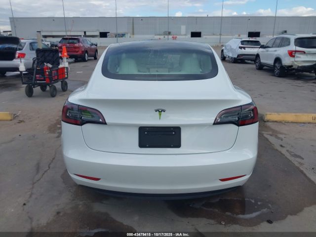 Tesla Model 3 Rear-wheel Drive Image 15