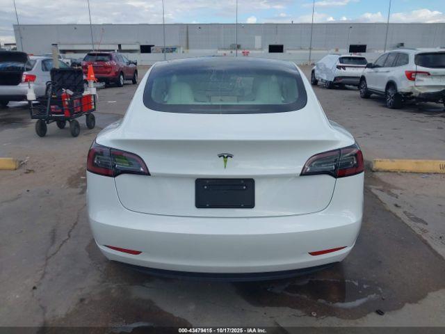 Tesla Model 3 Rear-wheel Drive Image 15