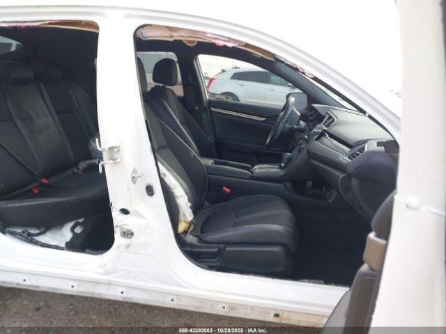 Honda Civic Sport Image 5